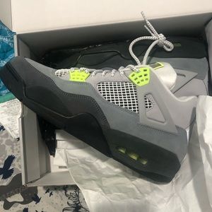 Jordan Retro 4s LE Neon